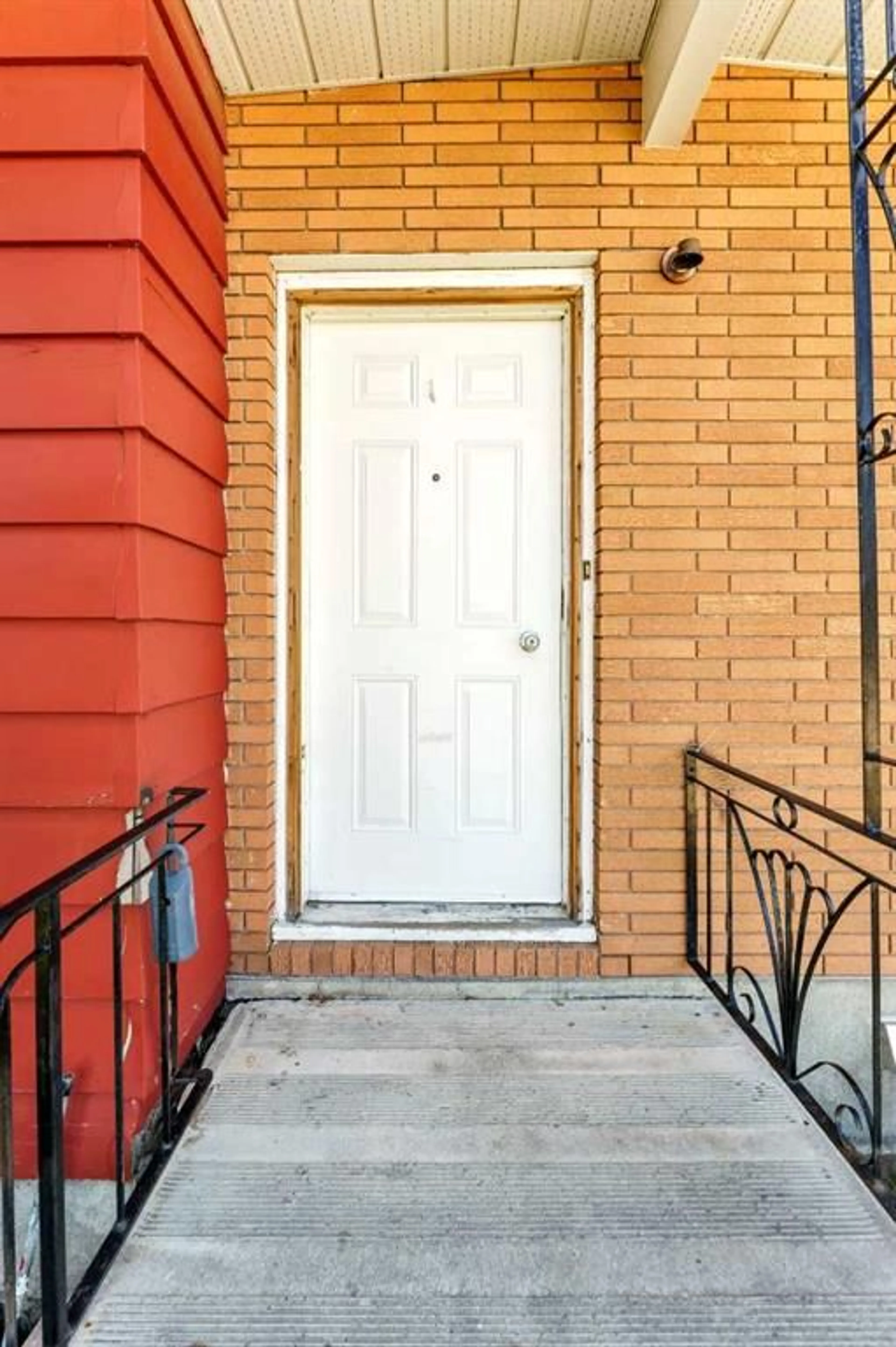 pillar/IMG-A2327439_4.jpg