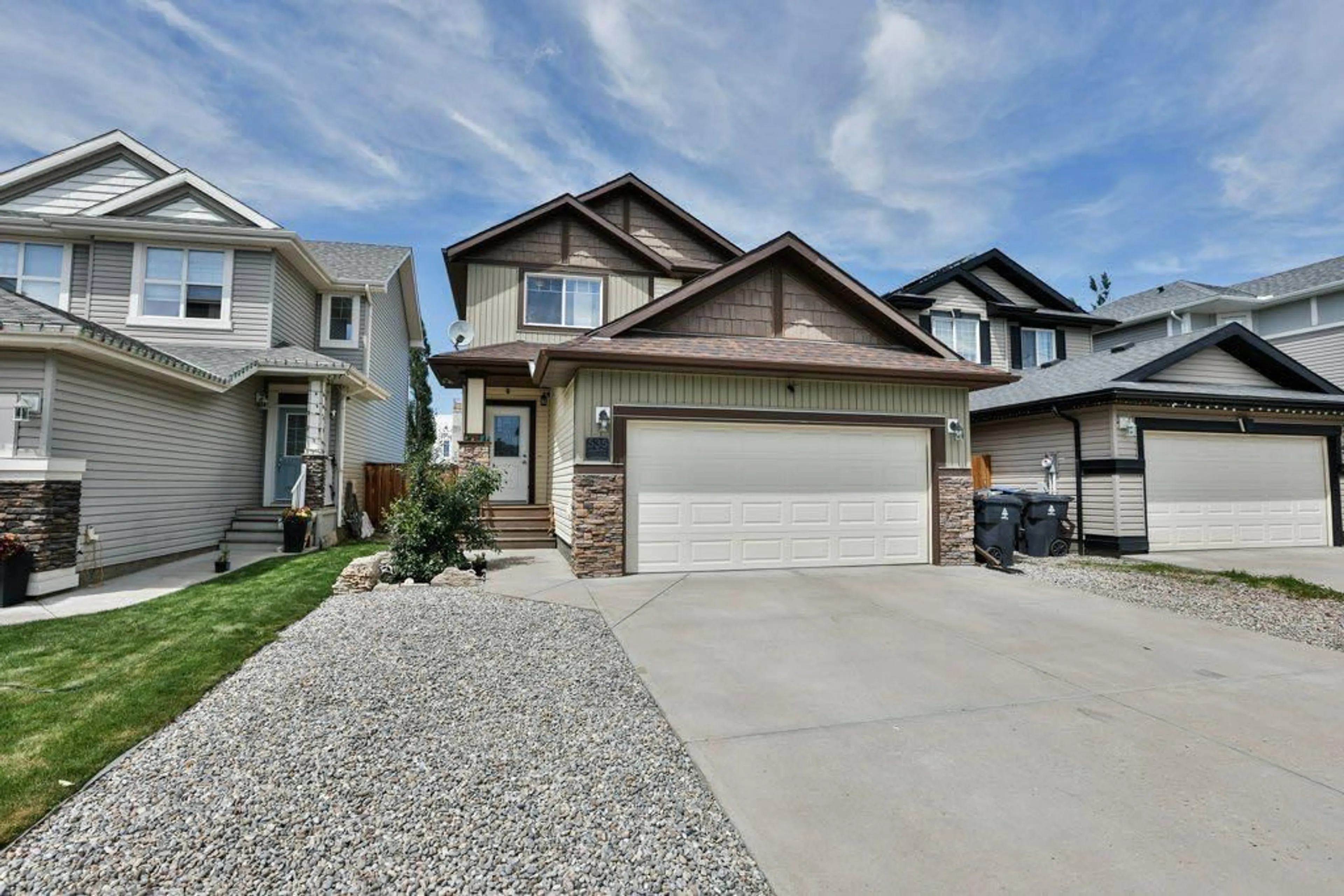 pillar/IMG-A2327448_1.jpg