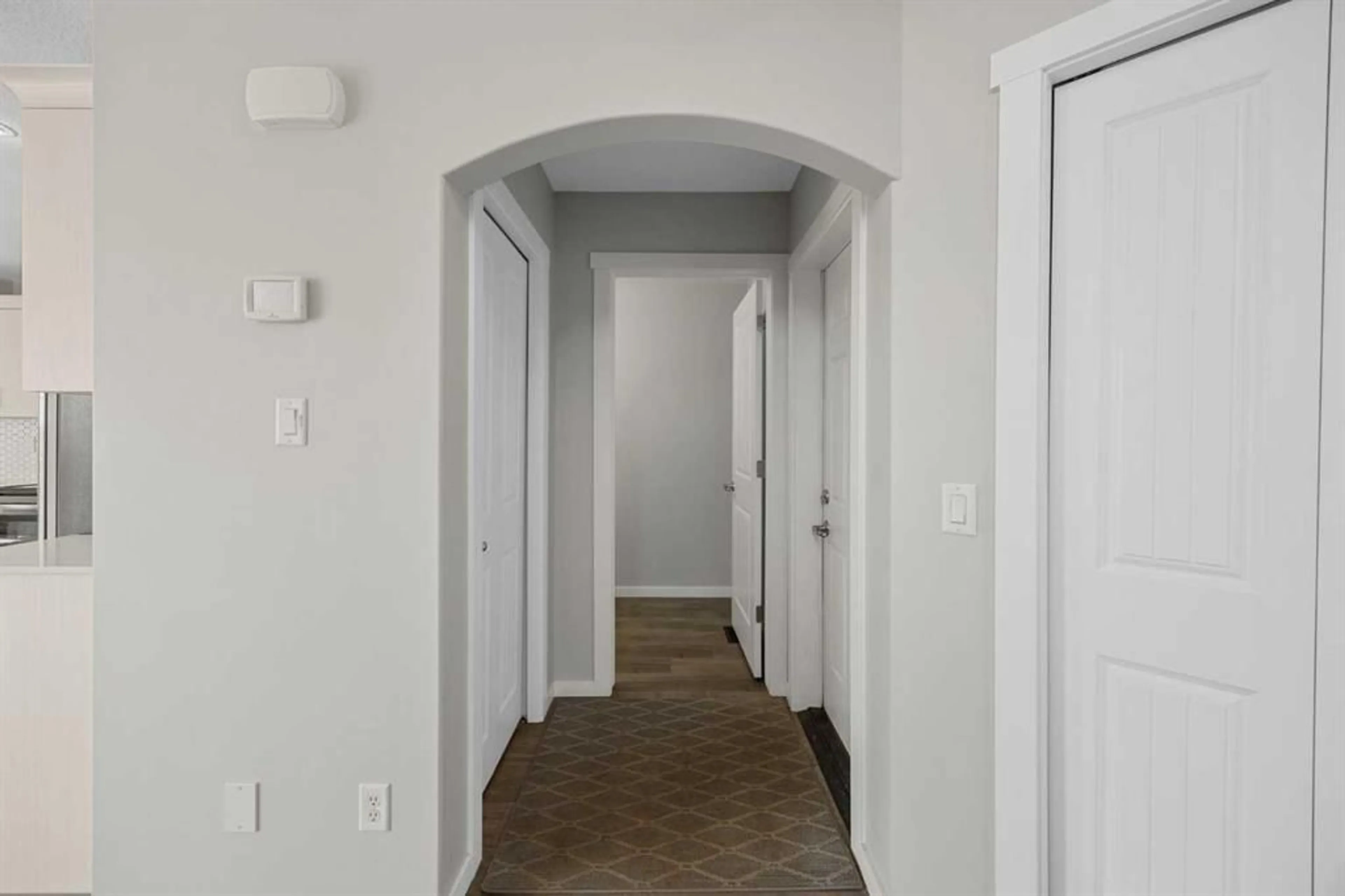 pillar/IMG-A2327535_3.jpg