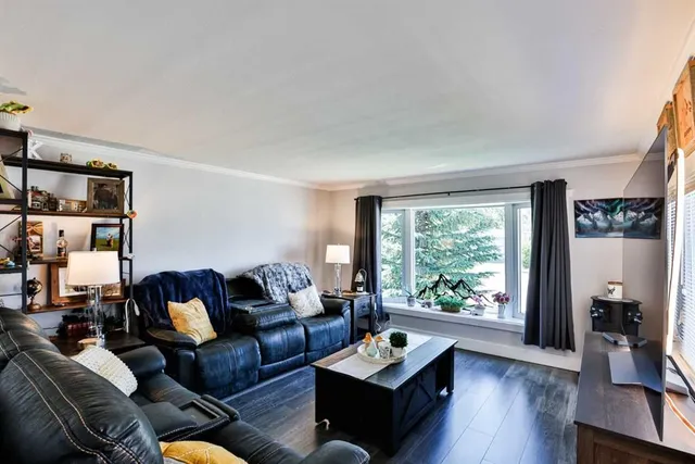 431 3 St, Vulcan 5
