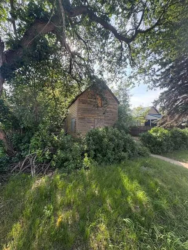 508 Centre St, Brooks 4