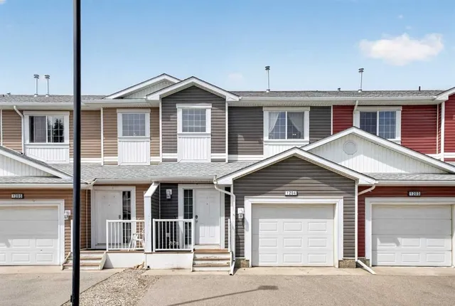 800 Yankee Valley Blvd #1204, Airdrie