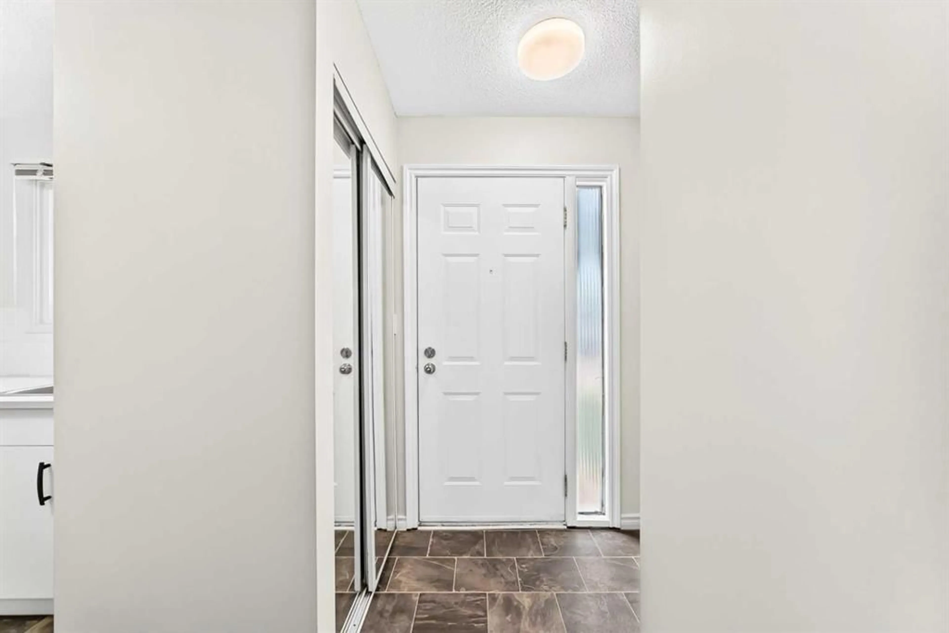 pillar/IMG-A2327840_2.jpg