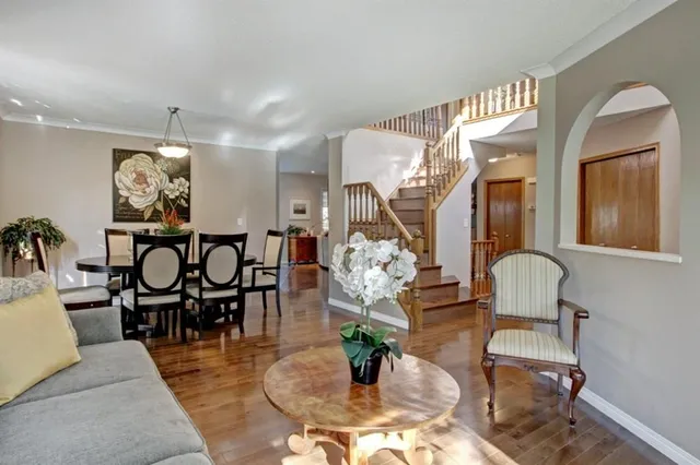 311 Douglasbank Green, Calgary 5