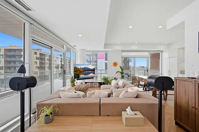 8445 Broadcast Ave #315, Calgary 4