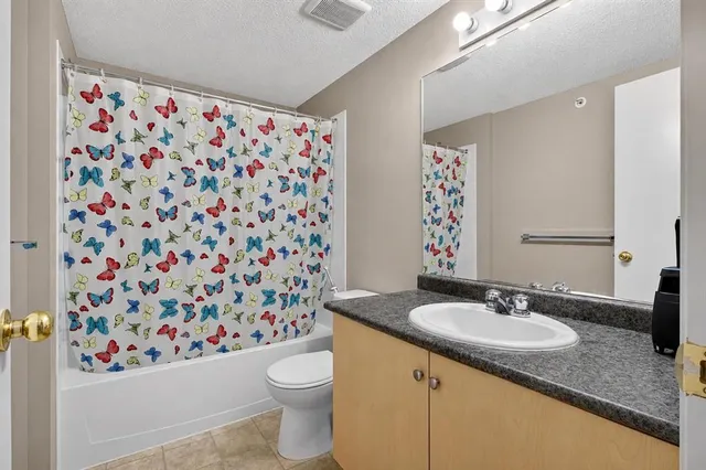 1717 60 St #424, Calgary 5