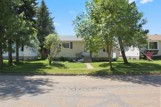 4915 53 Ave, Ryley 2