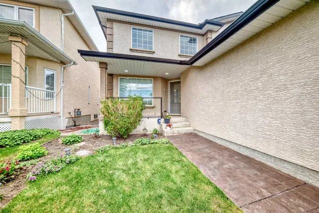 146 Scenic View Close, Calgary 3
