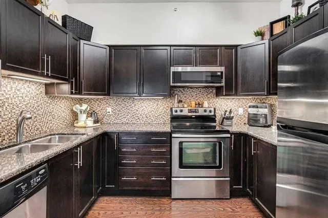 4901 46 St #407, Red Deer 3