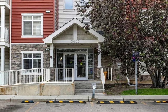 155 Skyview Ranch Way #3308, Calgary 2