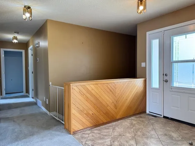 11300 110 Avenue Crescent, Fairview 3