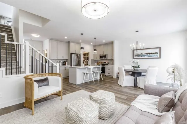 546 Rivercrest View, Cochrane 4