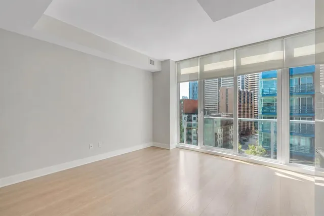 118 Waterfront Crt #806, Calgary 2