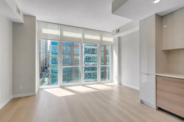 118 Waterfront Crt #806, Calgary 3