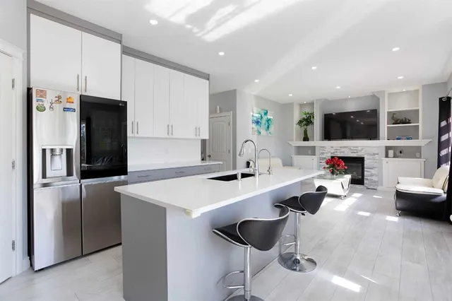 1925 Luxstone Pk, Airdrie 5