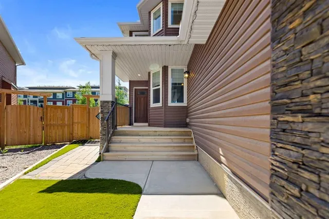 68 Nolanlake Pt, Calgary 3