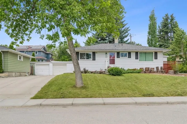 27 Heston St, Calgary 2
