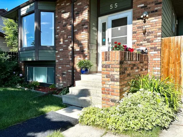 55 Bermuda Close, Calgary 4