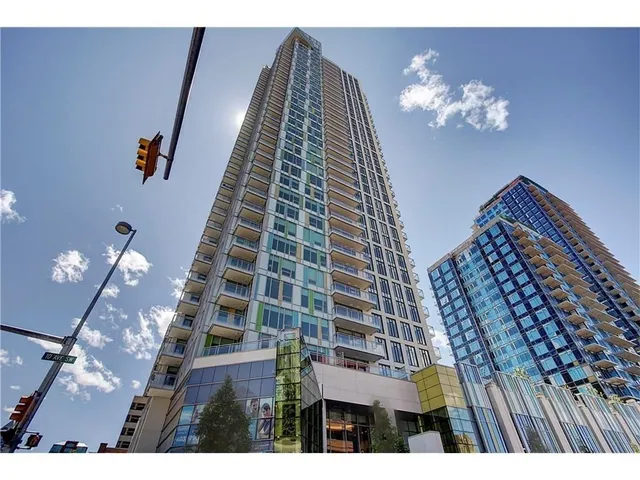 901 10 Ave #807, Calgary 4
