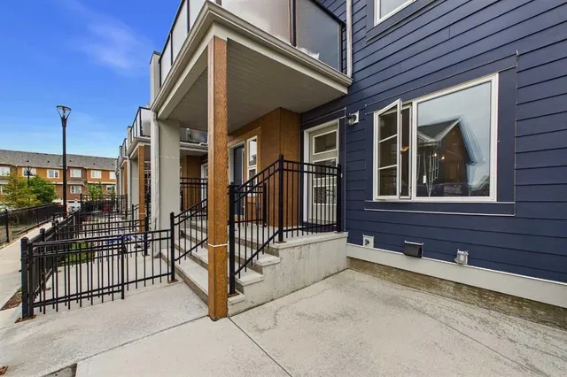220 Livingston Common, Calgary 3