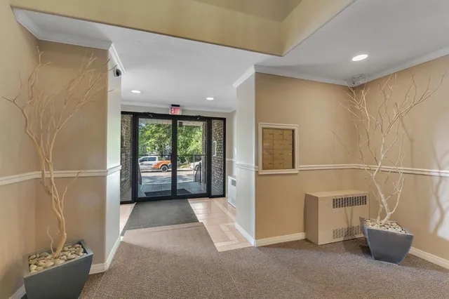 705 56 Ave #302, Calgary 5
