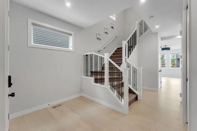 45 Carringsby Landng, Calgary 5