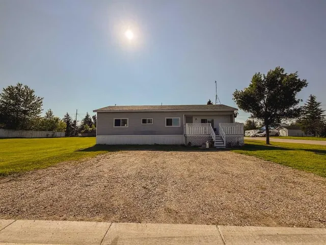 4540 48 St, Rycroft 2