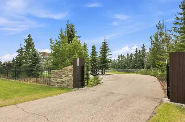 31055 Elbow River Dr, Rural Rocky View County 3