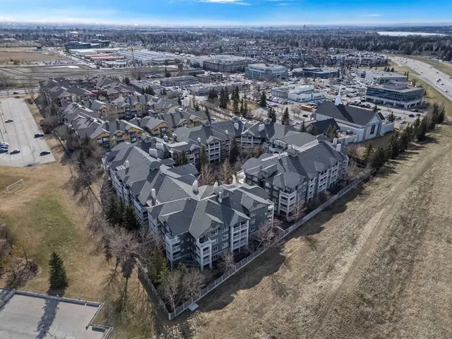 35 Richard Crt #113, Calgary 2