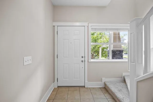 9000 Wentworth Ave #24, Calgary 4