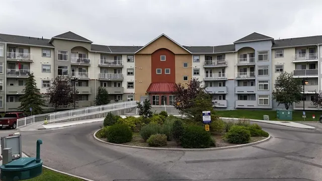 700 Willowbrook Rd #2430, Airdrie 2