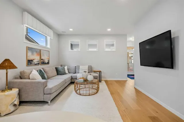 545 Bridgeport St, Chestermere 4