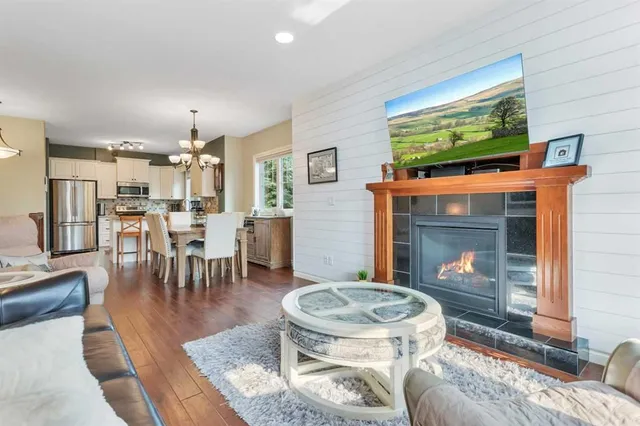 7001 52 St #1, Lacombe 5