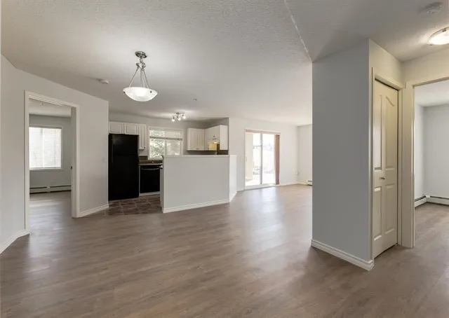 2000 Citadel Meadow Pt #216, Calgary 4