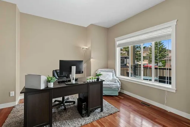 35 Hillcrest Blvd, Strathmore 5