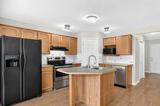 247 Covington Close, Calgary 4