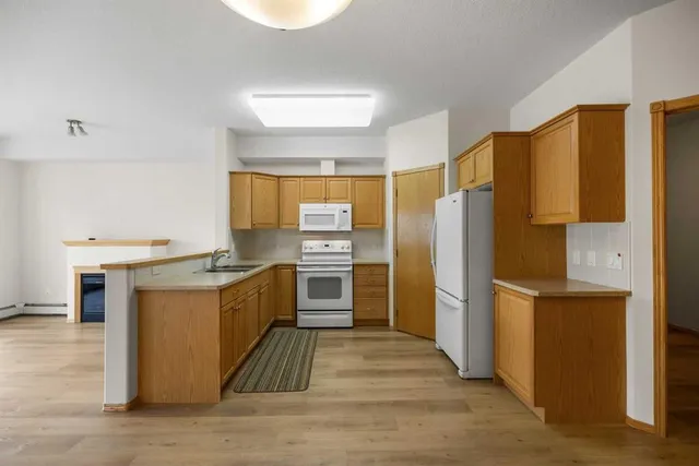 151 Country Village Rd #2458, Calgary 3