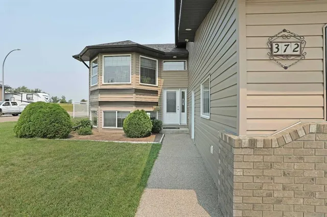 372 Lake Stafford Dr, Brooks 2