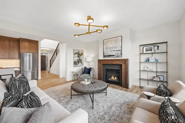 460 Discovery Pl, Calgary 5