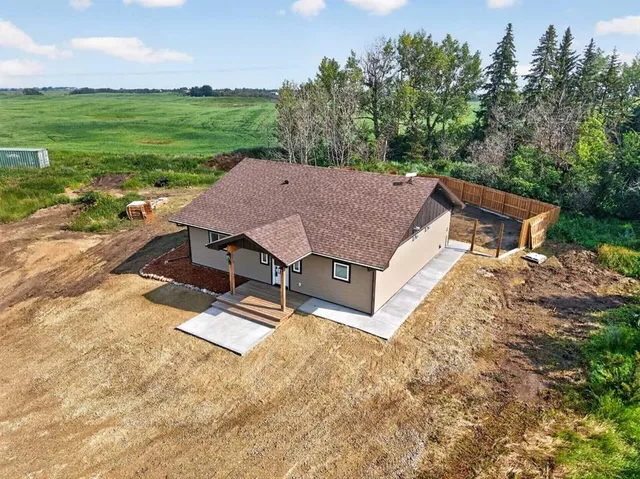 21318 TWP 464, Rural Camrose County 5