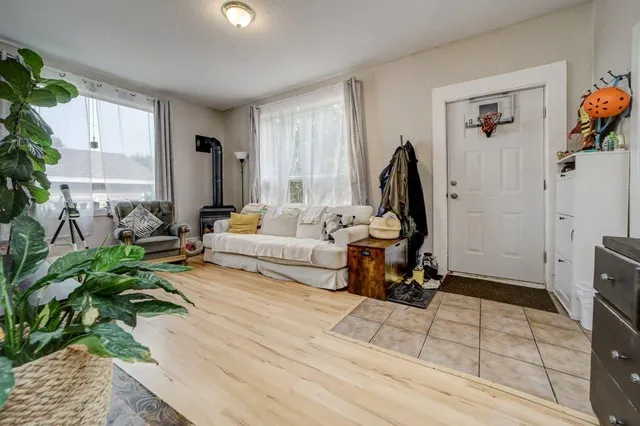 12316 21 Ave, Blairmore 5