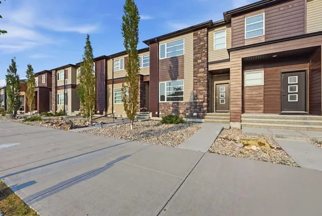 1636 Cornerstone Blvd, Calgary 2