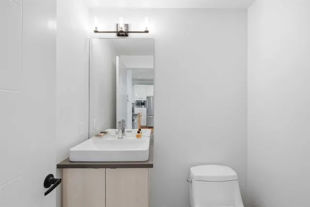 4733 17 Ave #2, Calgary 5