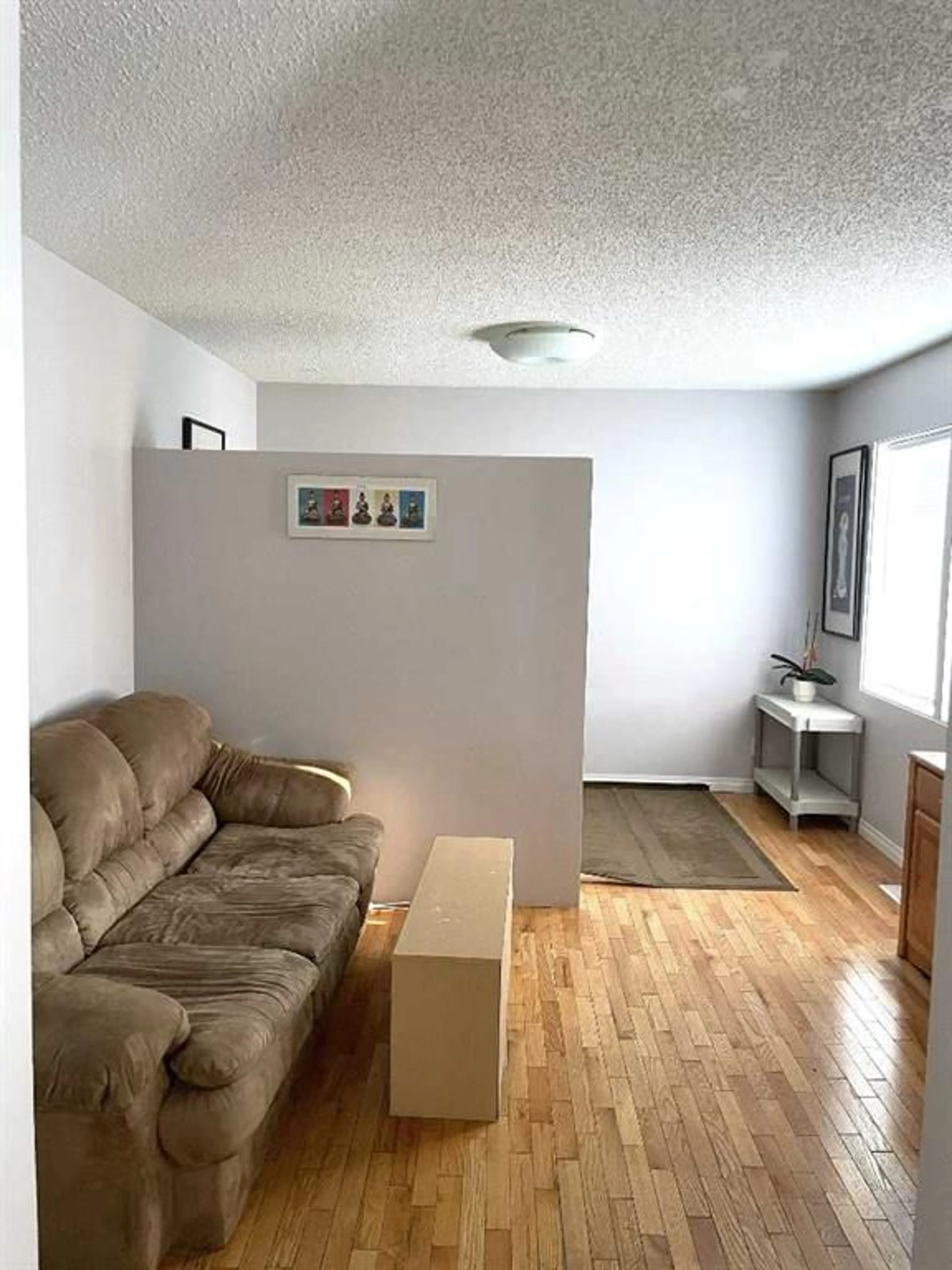 pillar/IMG-A2332055_2.jpg