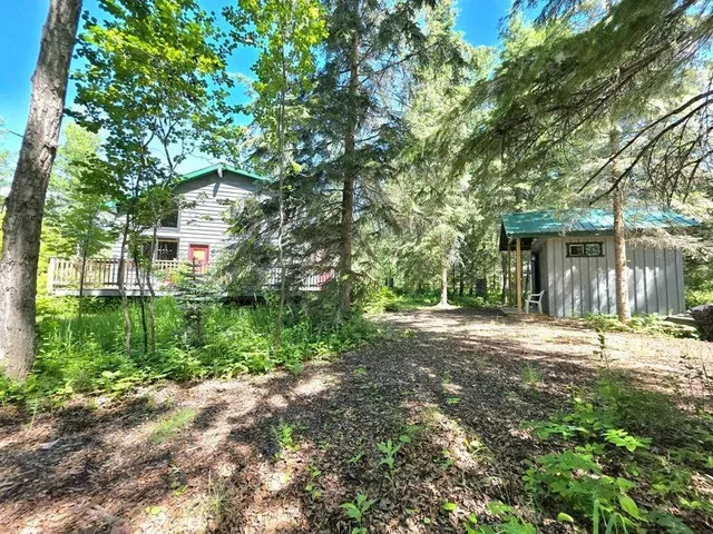 10 Poplar Cres, Marten Beach 2