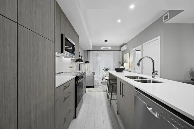 310 15 Ave #217, Calgary 4