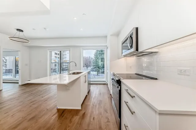 310 15 Ave #209, Calgary 3