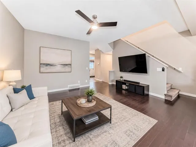 109 New Brighton Pk, Calgary 5