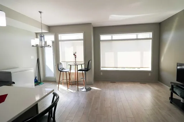 478 Highlands Blvd #3, Lethbridge 2