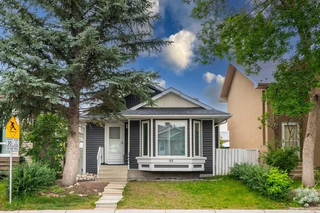 92 Martinwood Rd, Calgary